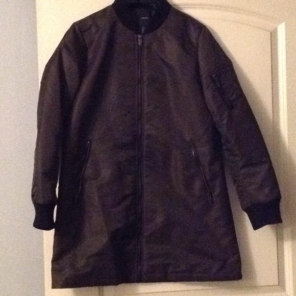 Forever 21 Olive color padded mid length coat - Picture 2 of 3